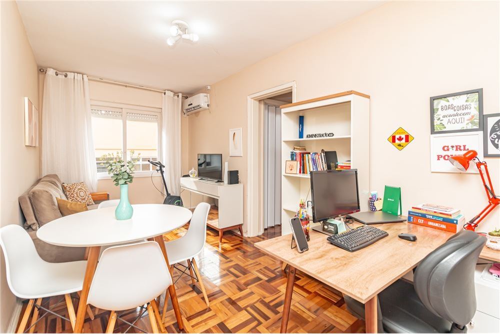 Apartamento à venda com 1 quarto, 45m² - Foto 1