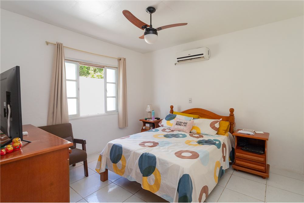 Casa à venda com 3 quartos, 150m² - Foto 12