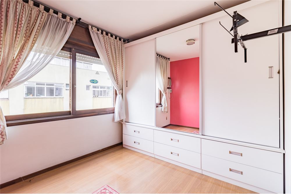 Apartamento à venda com 3 quartos, 111m² - Foto 11