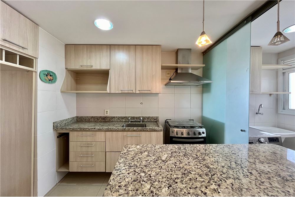 Apartamento à venda com 2 quartos, 60m² - Foto 17