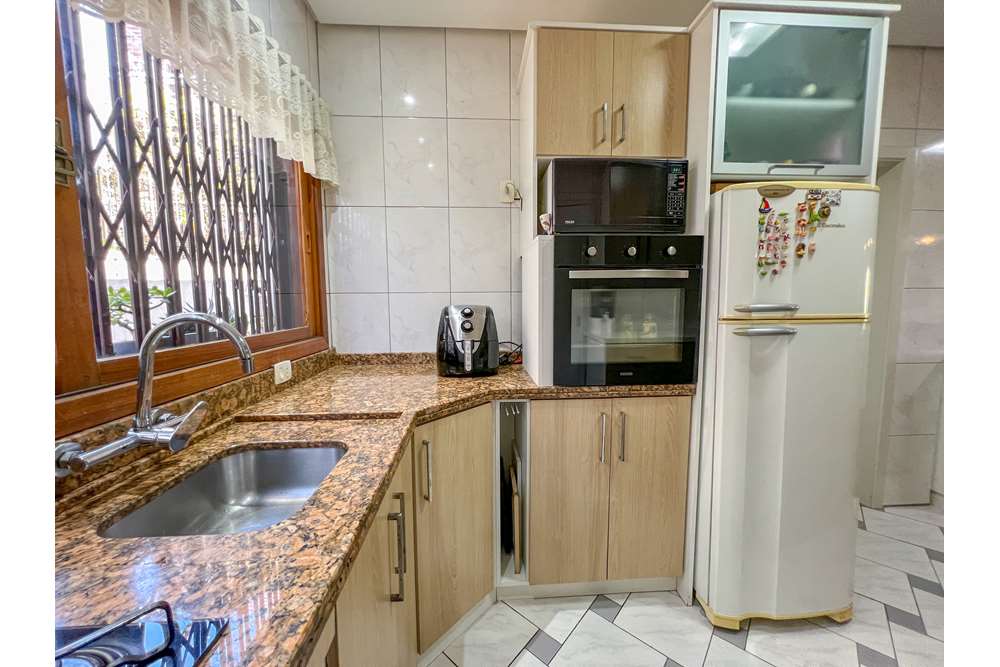 Apartamento à venda com 3 quartos, 227m² - Foto 10