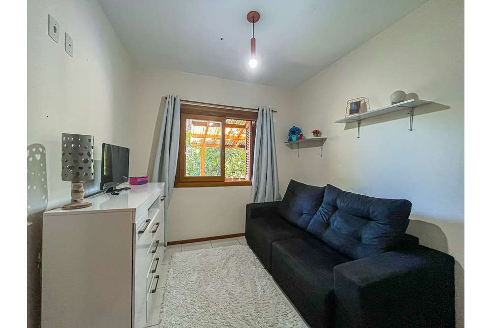 Casa à venda com 3 quartos, 330m² - Foto 9