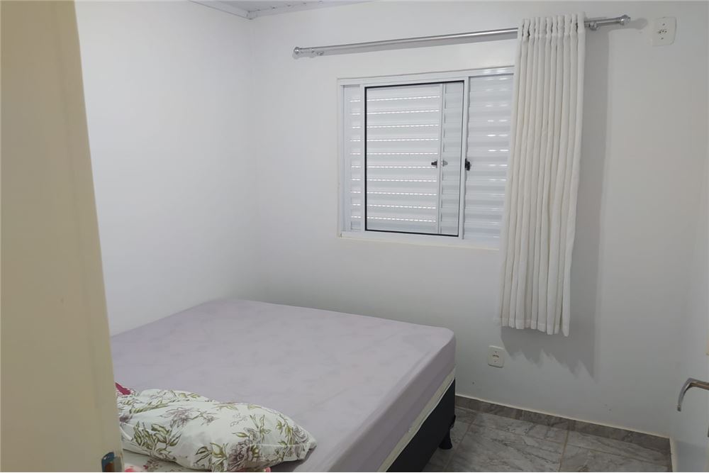 Casa à venda com 1 quarto, 250m² - Foto 9