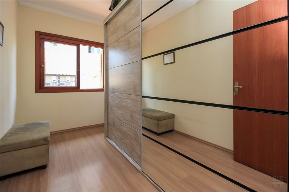 Casa à venda com 3 quartos, 131m² - Foto 16