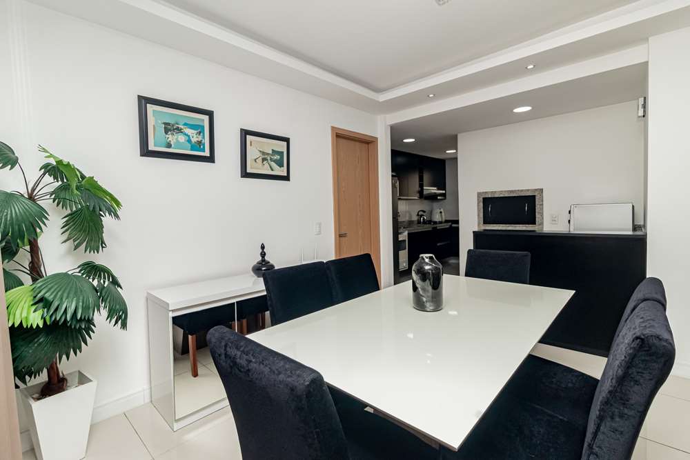 Apartamento à venda com 3 quartos, 174m² - Foto 9