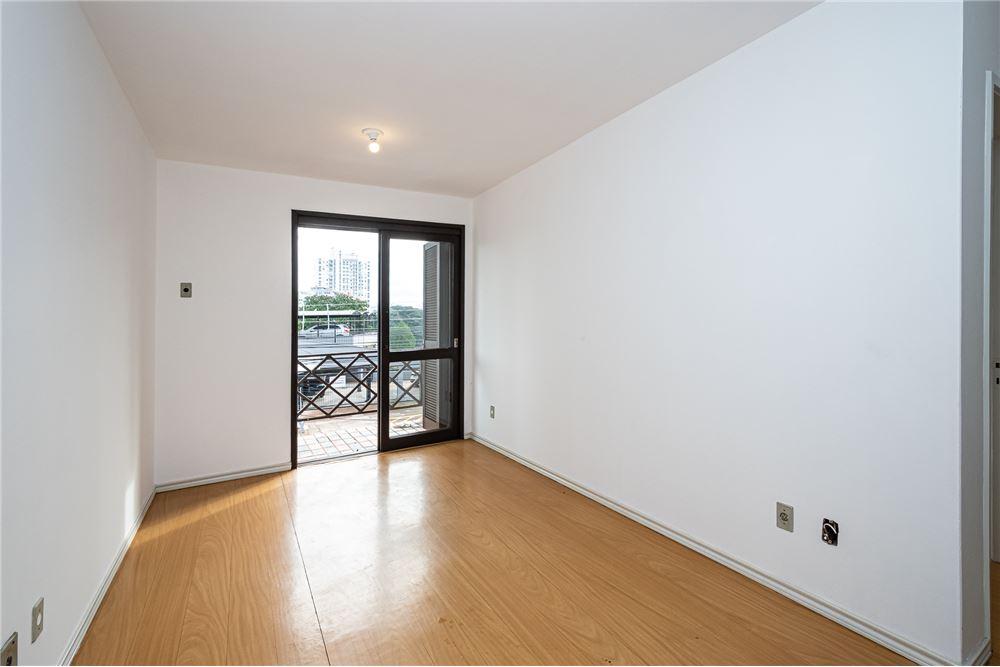 Apartamento à venda com 2 quartos, 69m² - Foto 2