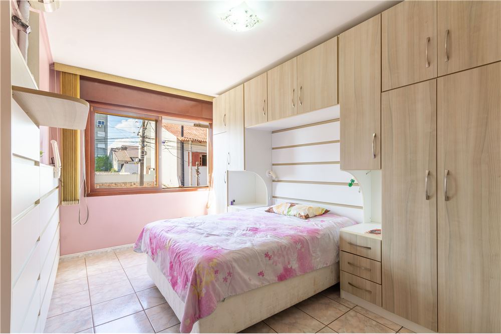 Apartamento à venda com 3 quartos, 105m² - Foto 3