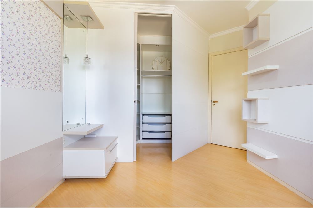 Apartamento à venda com 3 quartos, 121m² - Foto 22