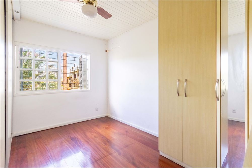 Casa à venda com 2 quartos, 157m² - Foto 14