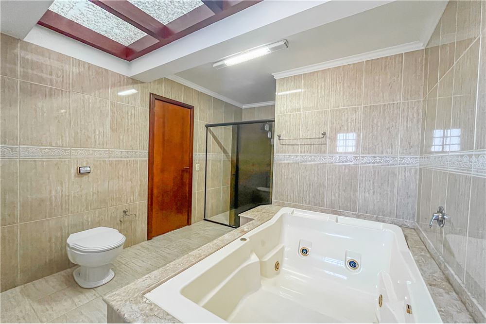 Casa à venda com 4 quartos, 330m² - Foto 22