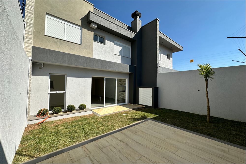 Casa à venda com 3 quartos, 188m² - Foto 3