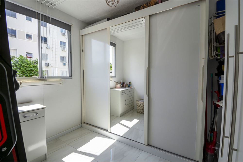 Apartamento à venda com 2 quartos, 44m² - Foto 11