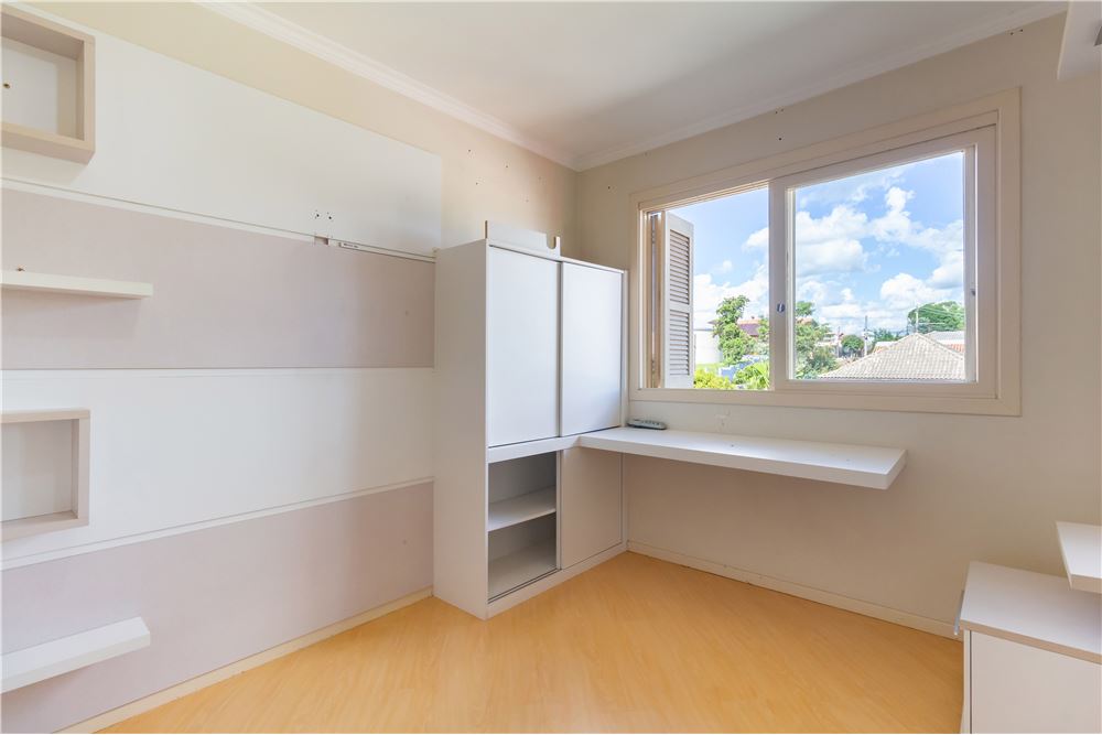 Apartamento à venda com 3 quartos, 121m² - Foto 17