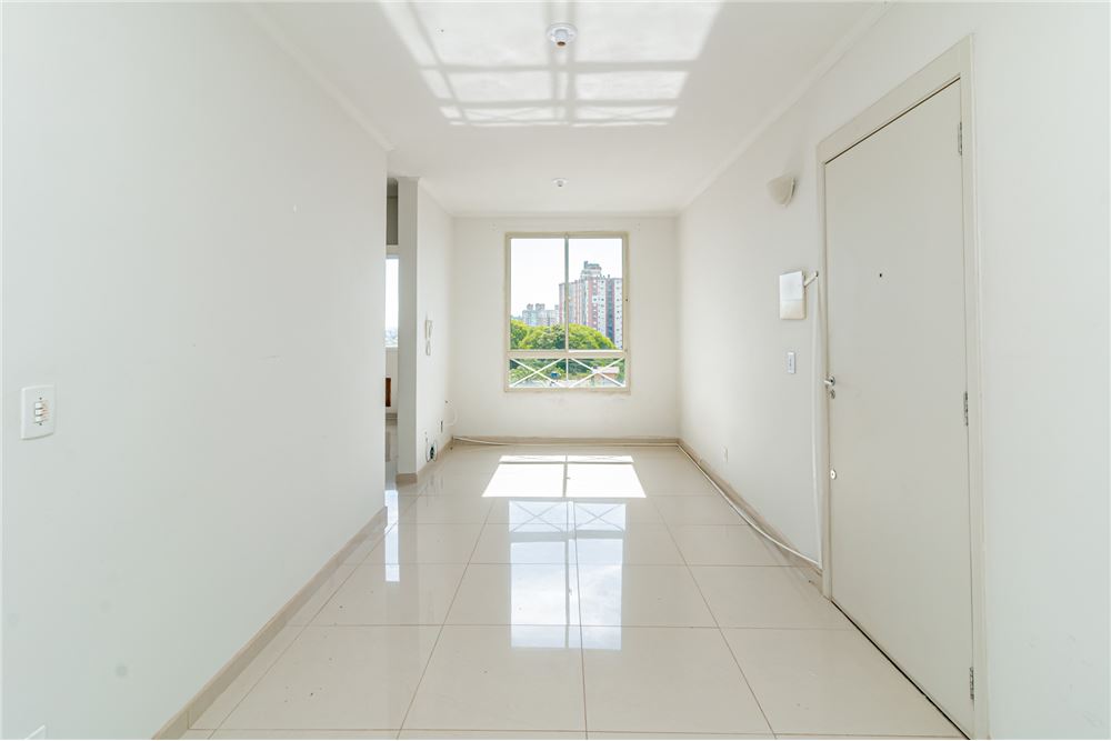 Apartamento à venda com 2 quartos, 43m² - Foto 4