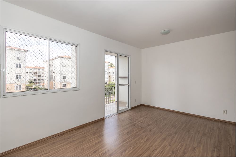 Apartamento à venda com 3 quartos, 65m² - Foto 3