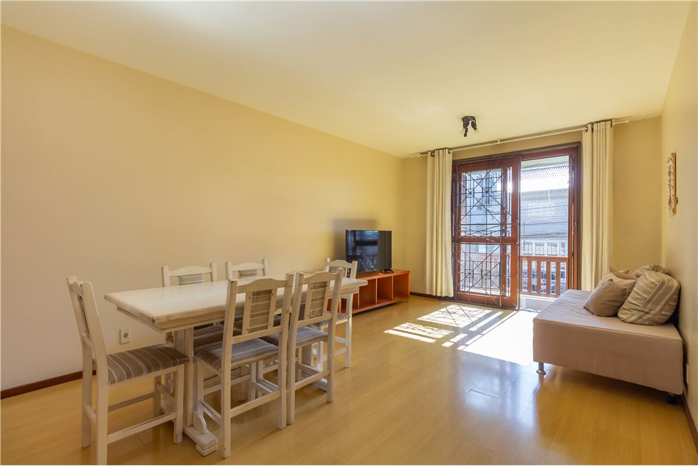 Apartamento à venda com 2 quartos, 82m² - Foto 3