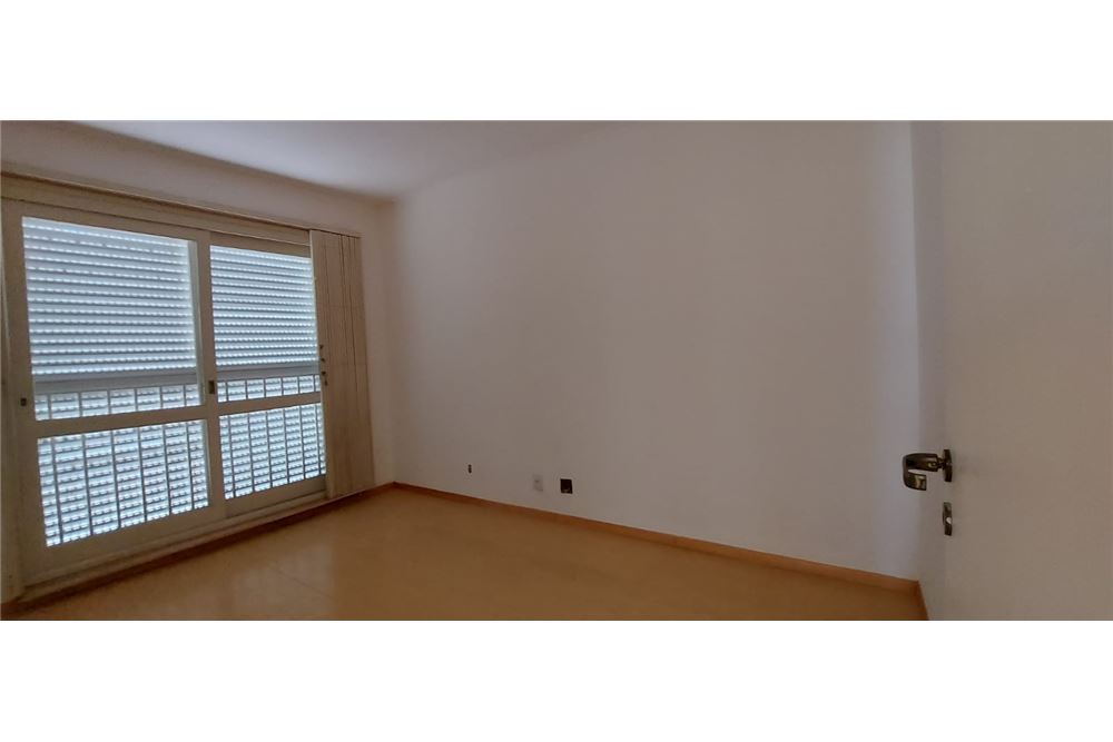 Apartamento à venda com 3 quartos, 144m² - Foto 23