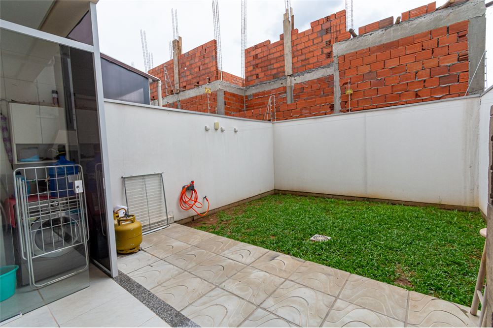 Casa à venda com 2 quartos, 90m² - Foto 15