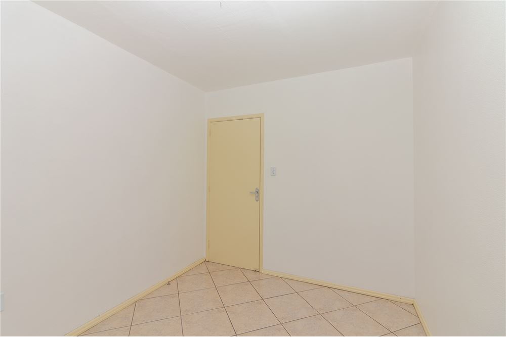 Apartamento à venda com 2 quartos, 63m² - Foto 4