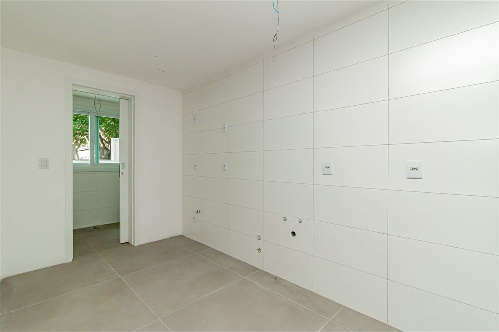 Apartamento à venda com 3 quartos, 237m² - Foto 6