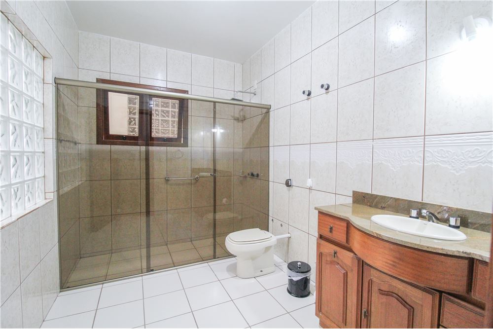 Casa à venda com 4 quartos, 370m² - Foto 11