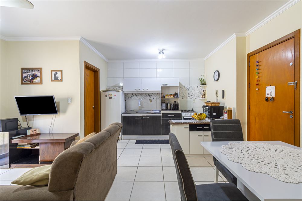 Apartamento à venda com 2 quartos, 62m² - Foto 1