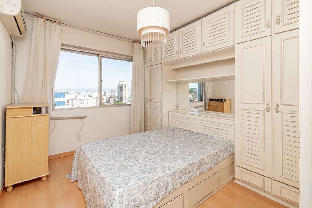 Apartamento à venda com 2 quartos, 74m² - Foto 1