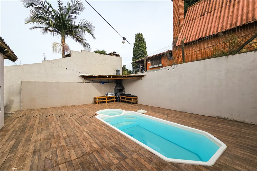 Casa à venda com 3 quartos, 300m² - Foto 11