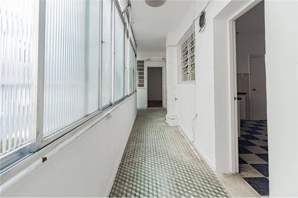 Apartamento à venda com 4 quartos, 185m² - Foto 19