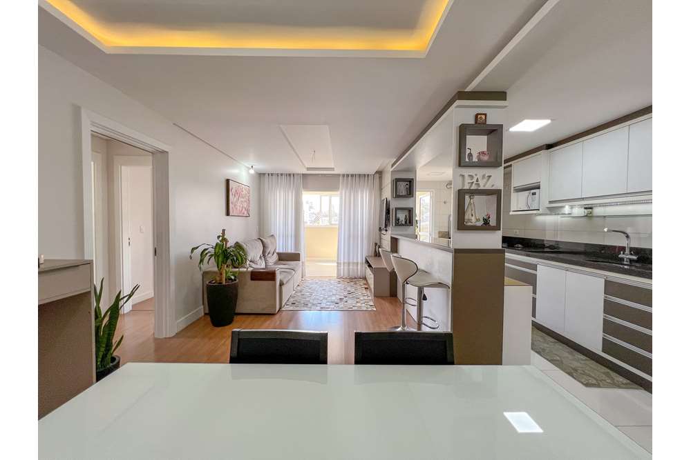 Apartamento à venda com 3 quartos, 104m² - Foto 1