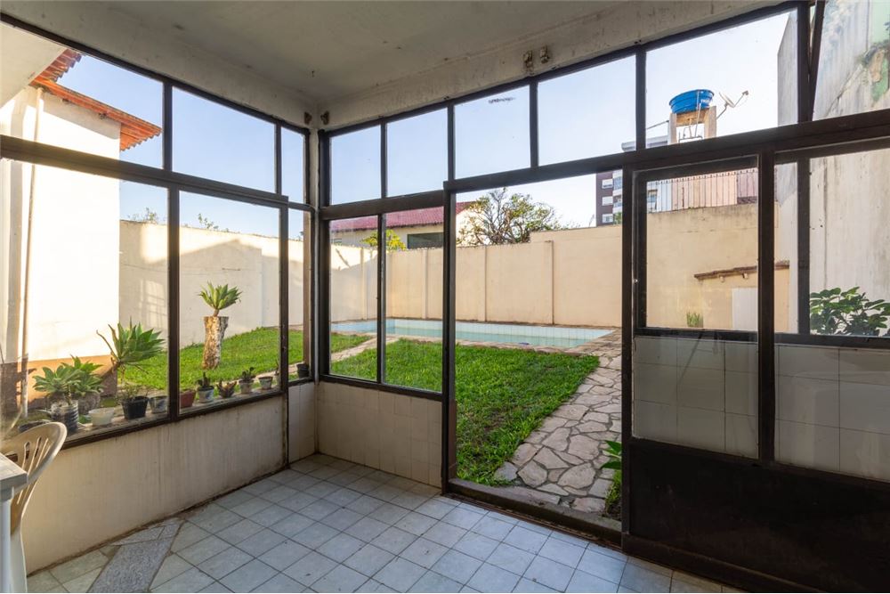 Casa à venda com 6 quartos, 360m² - Foto 21