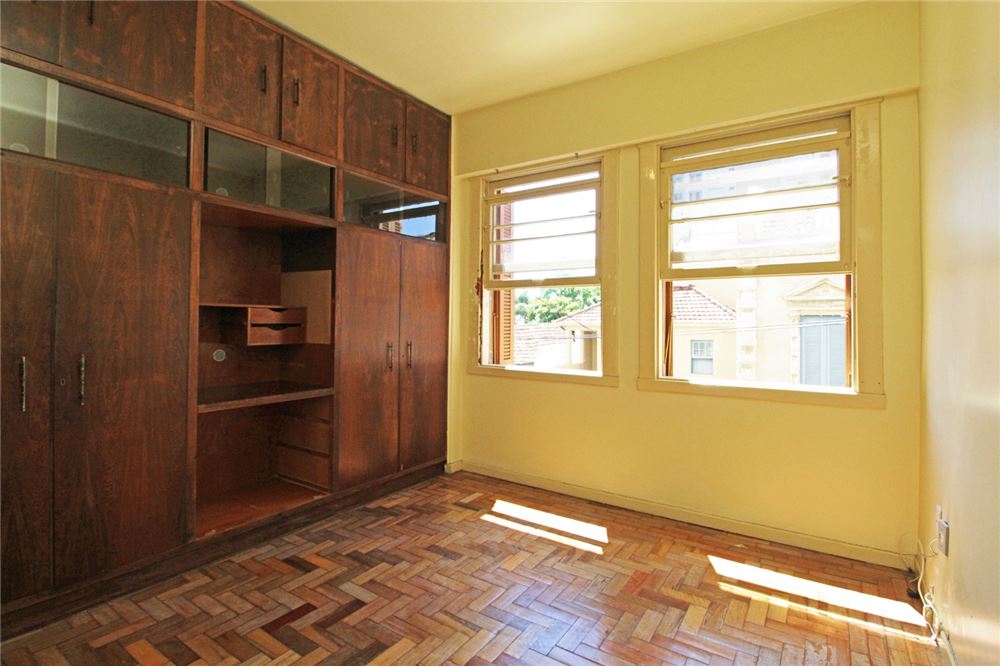 Apartamento à venda com 2 quartos, 76m² - Foto 13