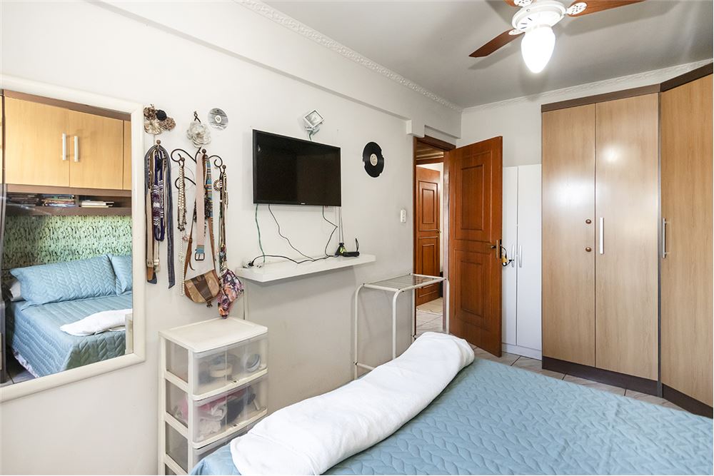 Apartamento à venda com 2 quartos, 76m² - Foto 10