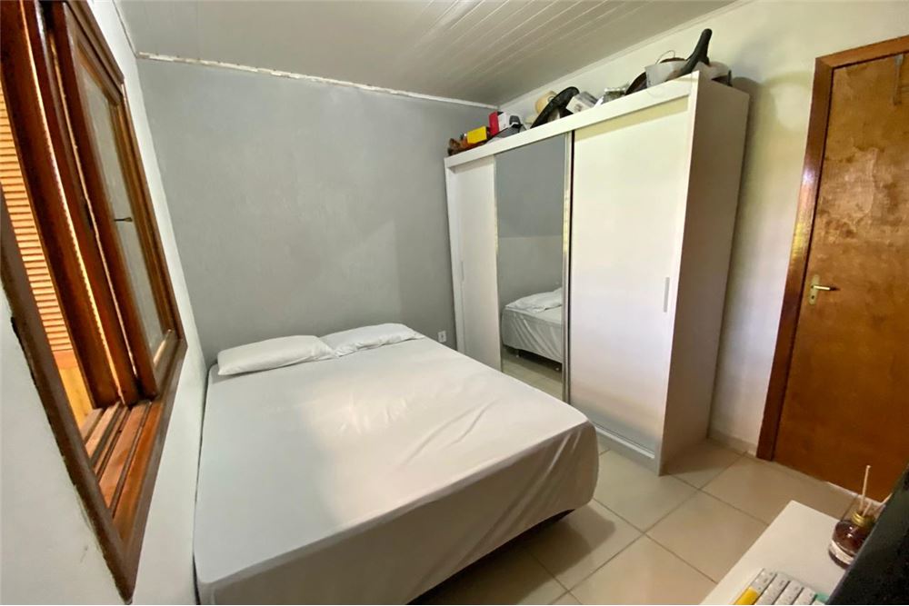 Casa à venda com 2 quartos, 60m² - Foto 8