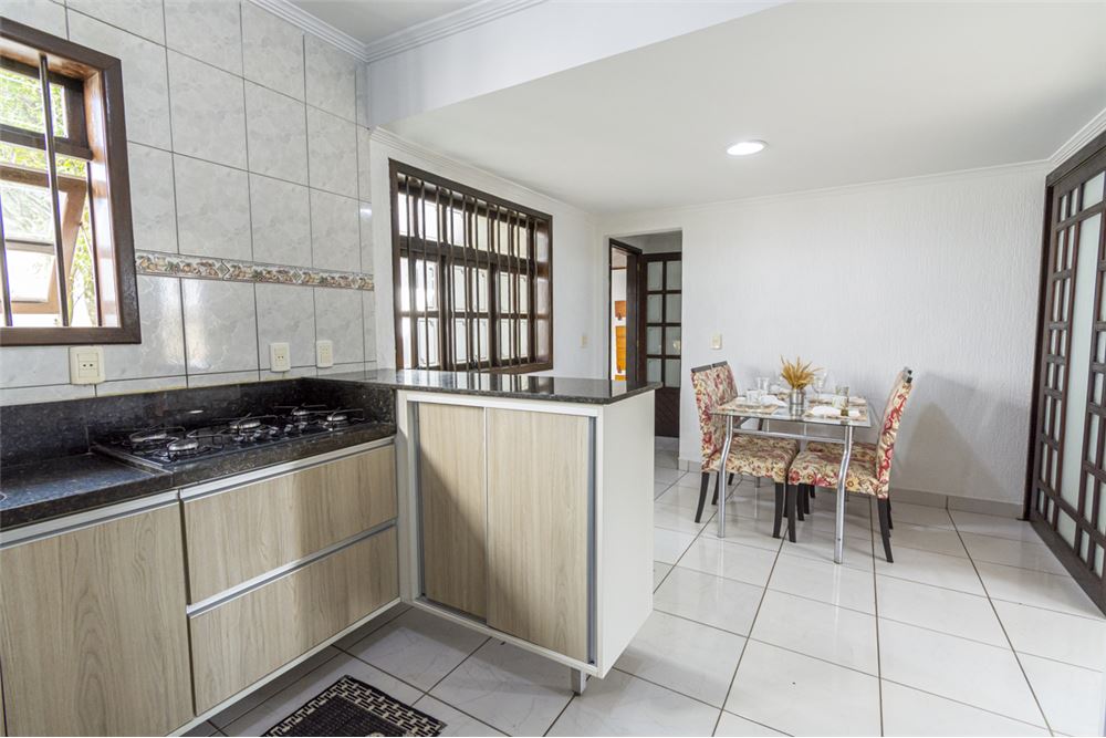 Casa à venda com 3 quartos, 200m² - Foto 15