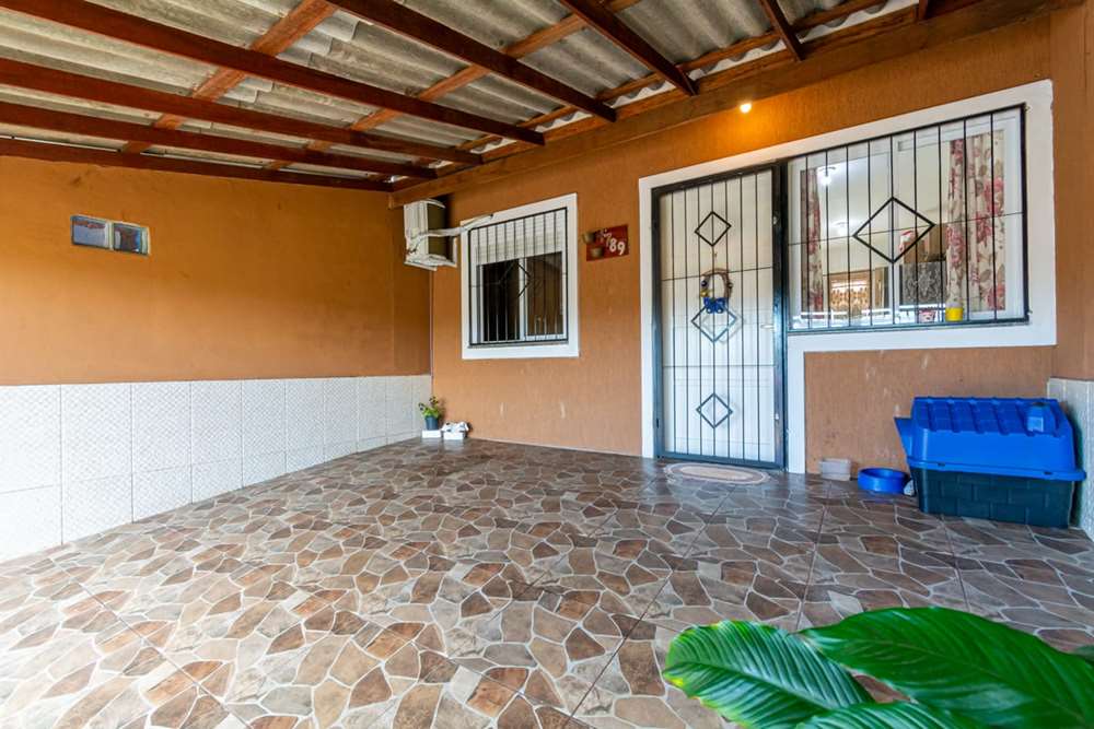 Casa à venda com 1 quarto, 98m² - Foto 1