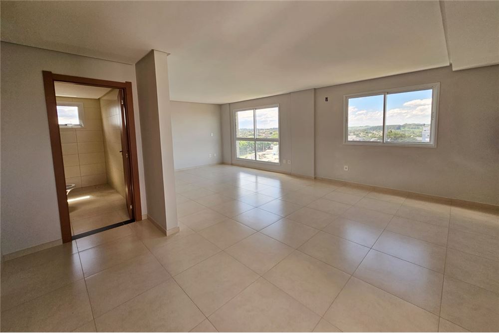 Apartamento à venda com 1 quarto, 57m² - Foto 1