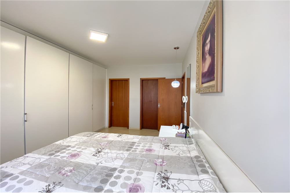 Apartamento à venda com 4 quartos, 164m² - Foto 6