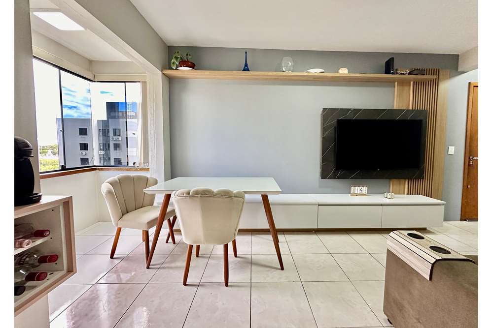 Apartamento à venda com 2 quartos, 85m² - Foto 1