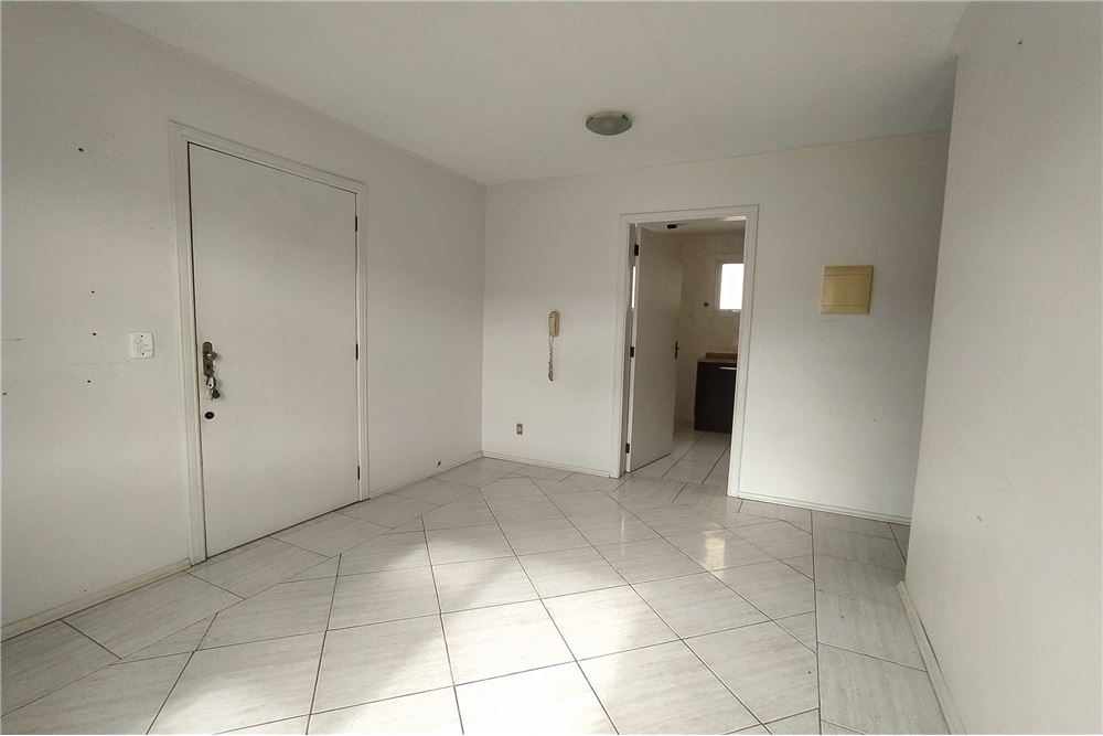 Apartamento para alugar com 2 quartos, 69m² - Foto 3