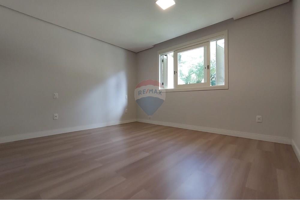 Casa - Venda - Gramado , Rio Grande do Sul - WhatsApp Image 2026-04-01 at 10.16.27.jpeg - 610131041-92