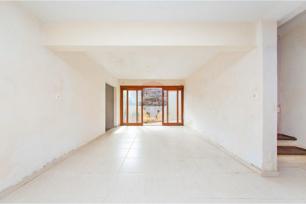 Casa - Venda - Montenegro , Rio Grande do Sul - SALA DE ESTAR E JANTAR TÉRREO CASA.jpg - Sala de estar - 610091023-46
