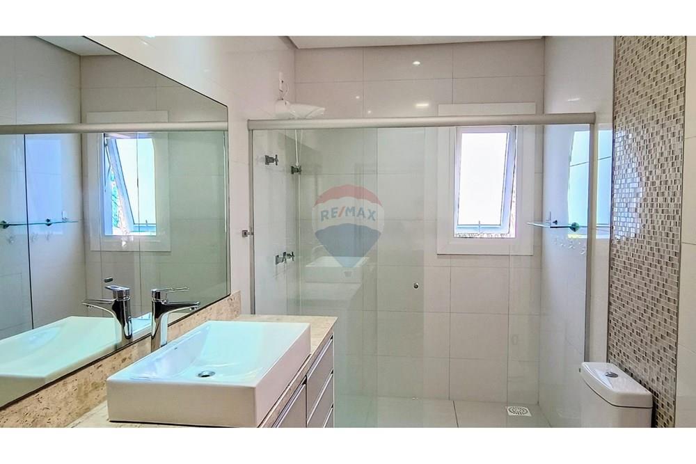 Casa - Venda - Bento Gonçalves , Rio Grande do Sul - ffde5d3f-469a-46c5-a4ac-0057e9feb13c.jpg - Banheiro - 610331032-56