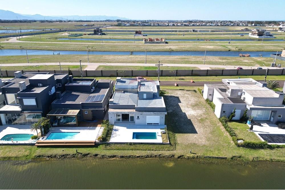 Casa de Condomínio - Venda - Xangri-lá , Rio Grande do Sul - WhatsApp Image 2025-09-12 at 18.45.36 (1).jpeg - 612671062-10