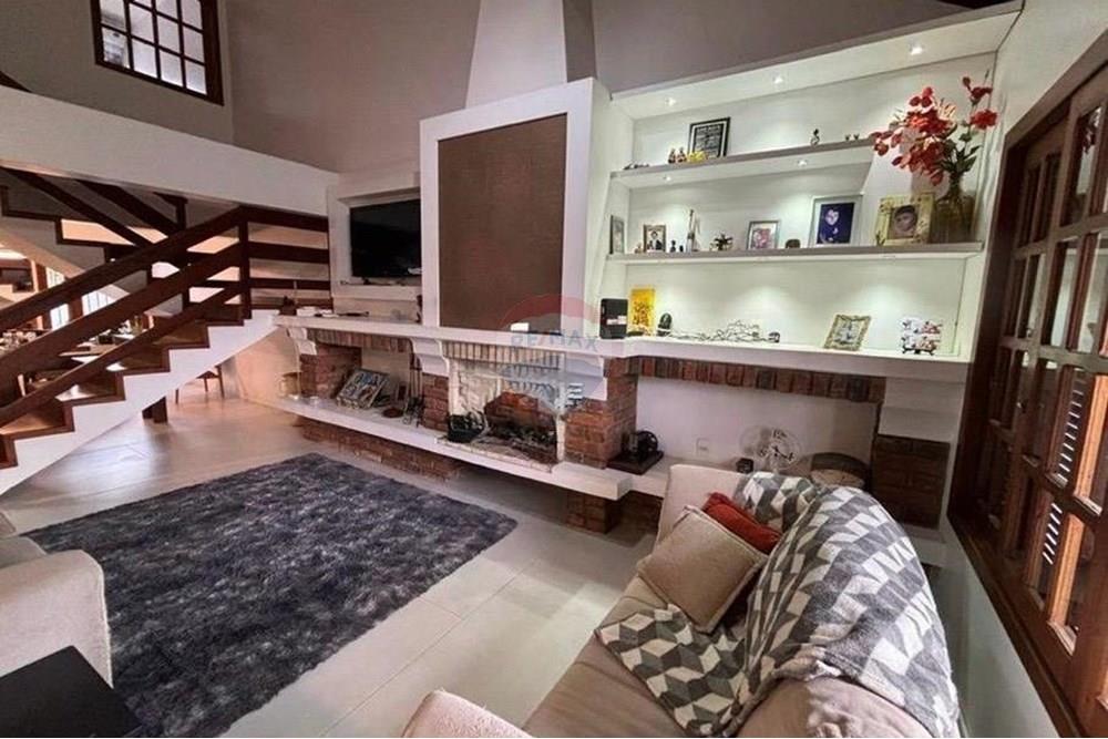 Casa - Venda - Santa Maria , Rio Grande do Sul - 7cfed44a-c4f1-4c49-9f91-c625031f4bd5.jpg - 610451003-32