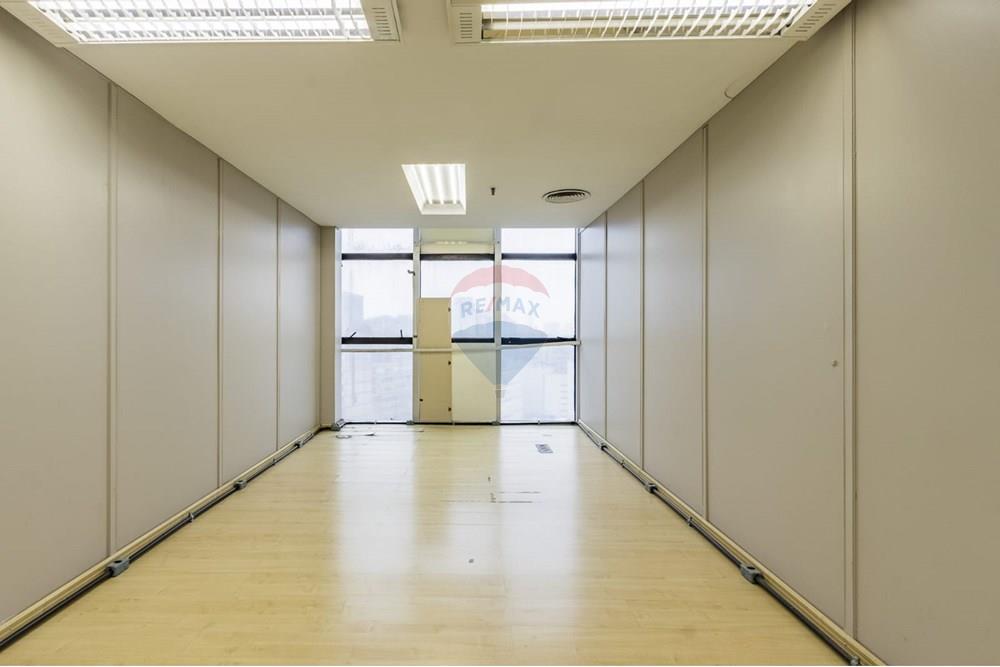 Cj. Comercial/ Sala - Venda - Porto Alegre , Rio Grande do Sul - WhatsApp Image 2025-10-02 at 10.07.32.jpeg - 612511065-1