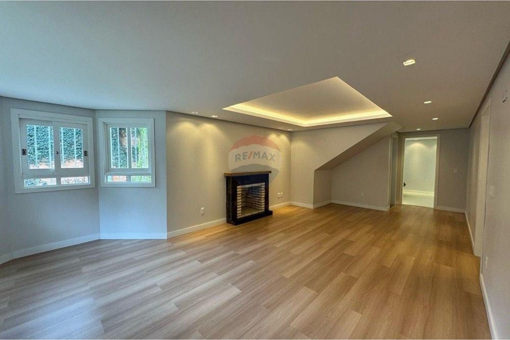 Casa - Venda - Gramado , Rio Grande do Sul - WhatsApp Image 2025-09-30 at 13.29.15.jpeg - 610131049-11