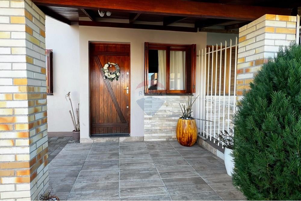 Residential - ਅਲੱਗ ਥਲੱਗ ਬਣਿਆ ਹੋਇਆ ਘਰ - Sapiranga , Rio Grande do Sul - BR - Porta 2.jpg - ਵਰਾਂਡਾ - 610461003-25