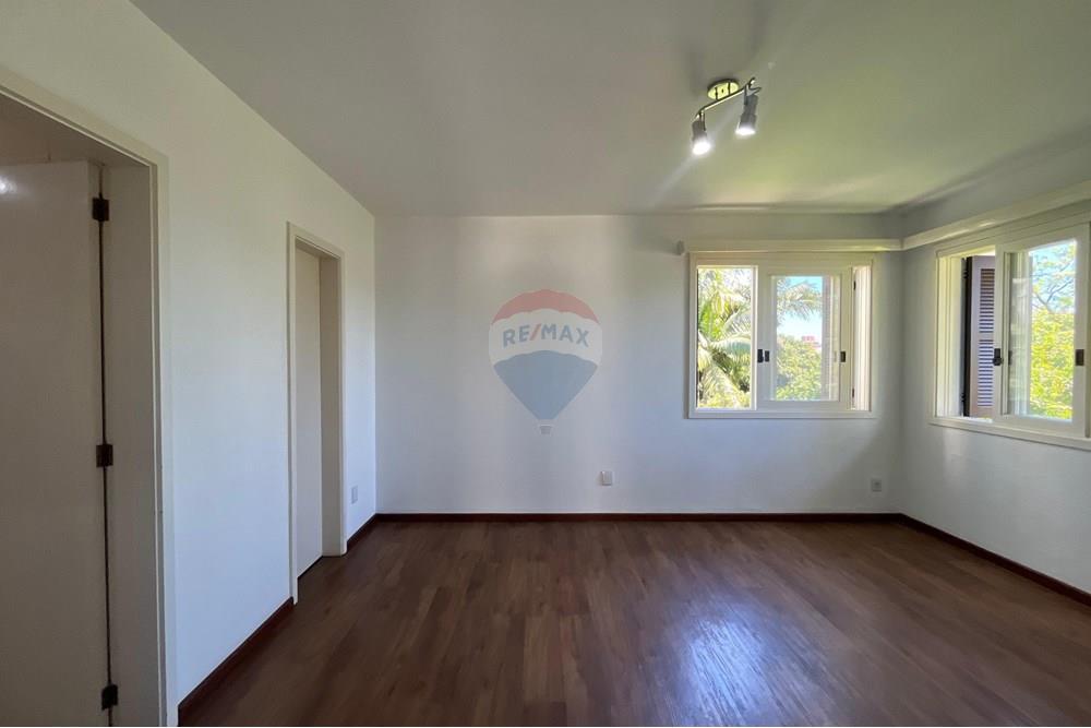 Casa - Venda - Santa Cruz do Sul , Rio Grande do Sul - WhatsApp Image 2025-10-21 at 19.11.15 (1).jpeg - 612741028-39