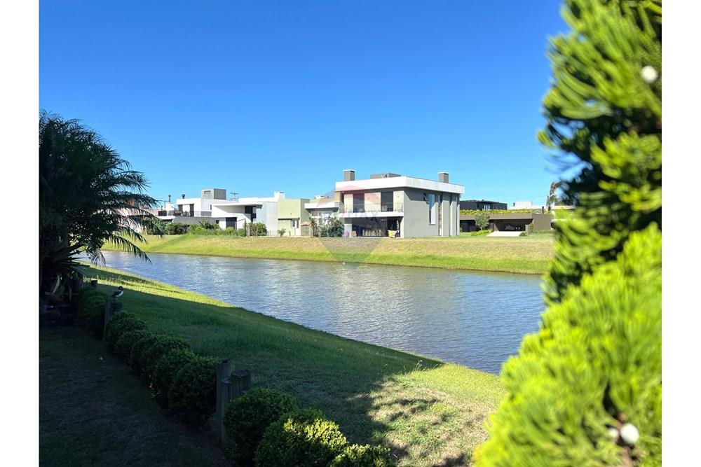 Casa de Condomínio - Venda - Capão da Canoa , Rio Grande do Sul - 28.jpg - Jardim Externo - 612671063-1